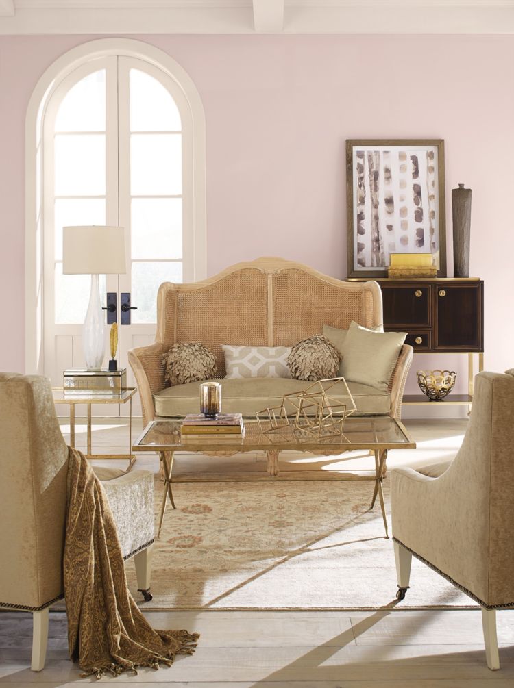 Neutral paint colors. A living room in Romance.
